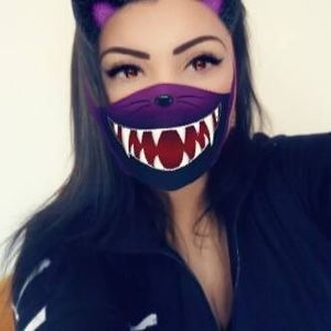 Meet your Posher, Selina